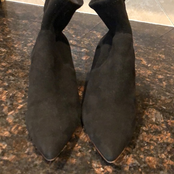 Black suede booties - Picture 2 of 3
